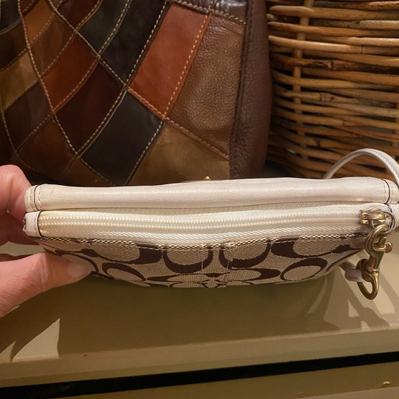 Coach Bleecker Wristlet/Demi Purse - Picture 5 of 12